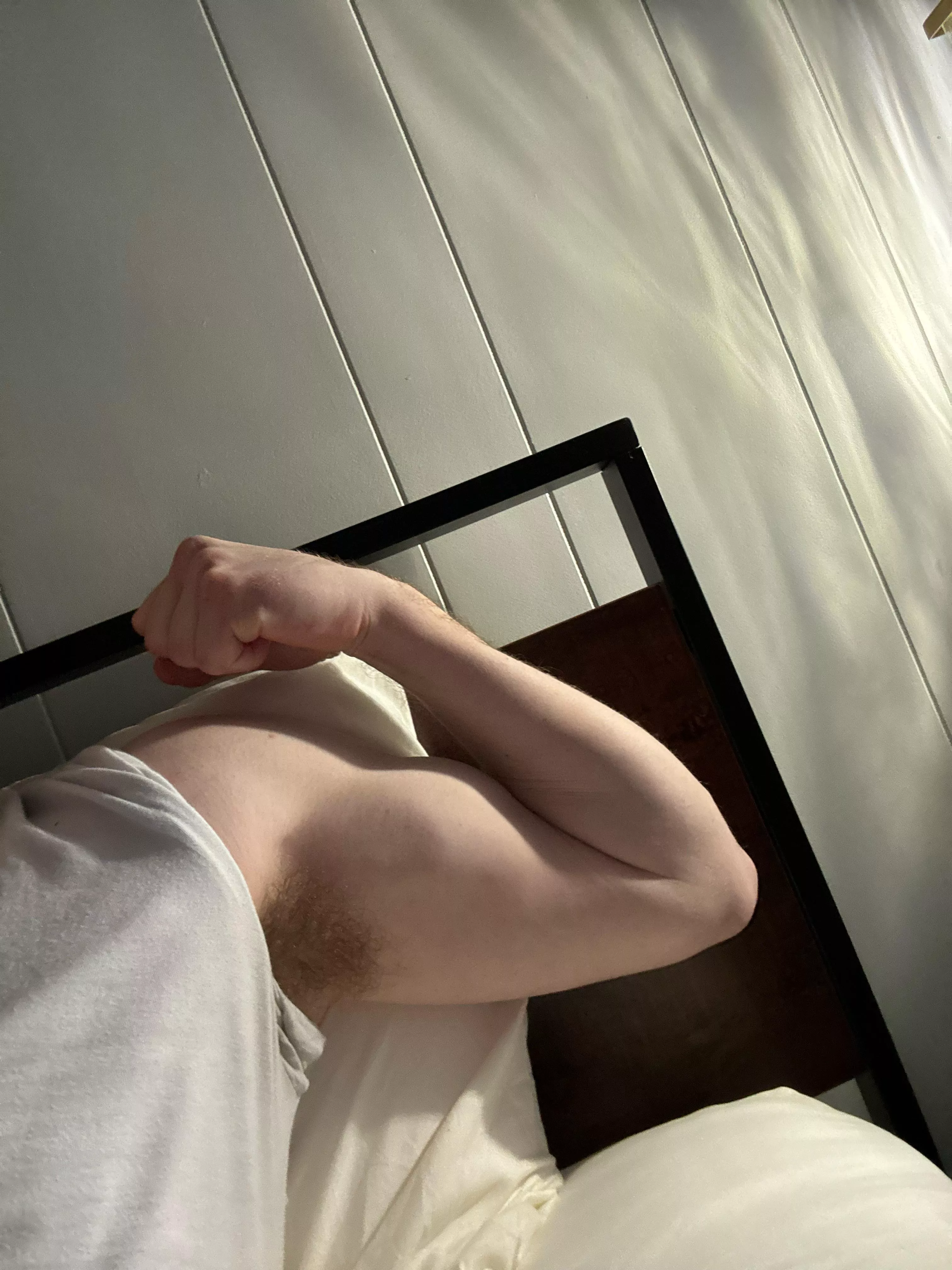 21, 8 inch boner. Frat bro. Looking only for fit/skinny/jock bros with hung or tiny boners to jerk with. @james_quint23 posted by qwert5433