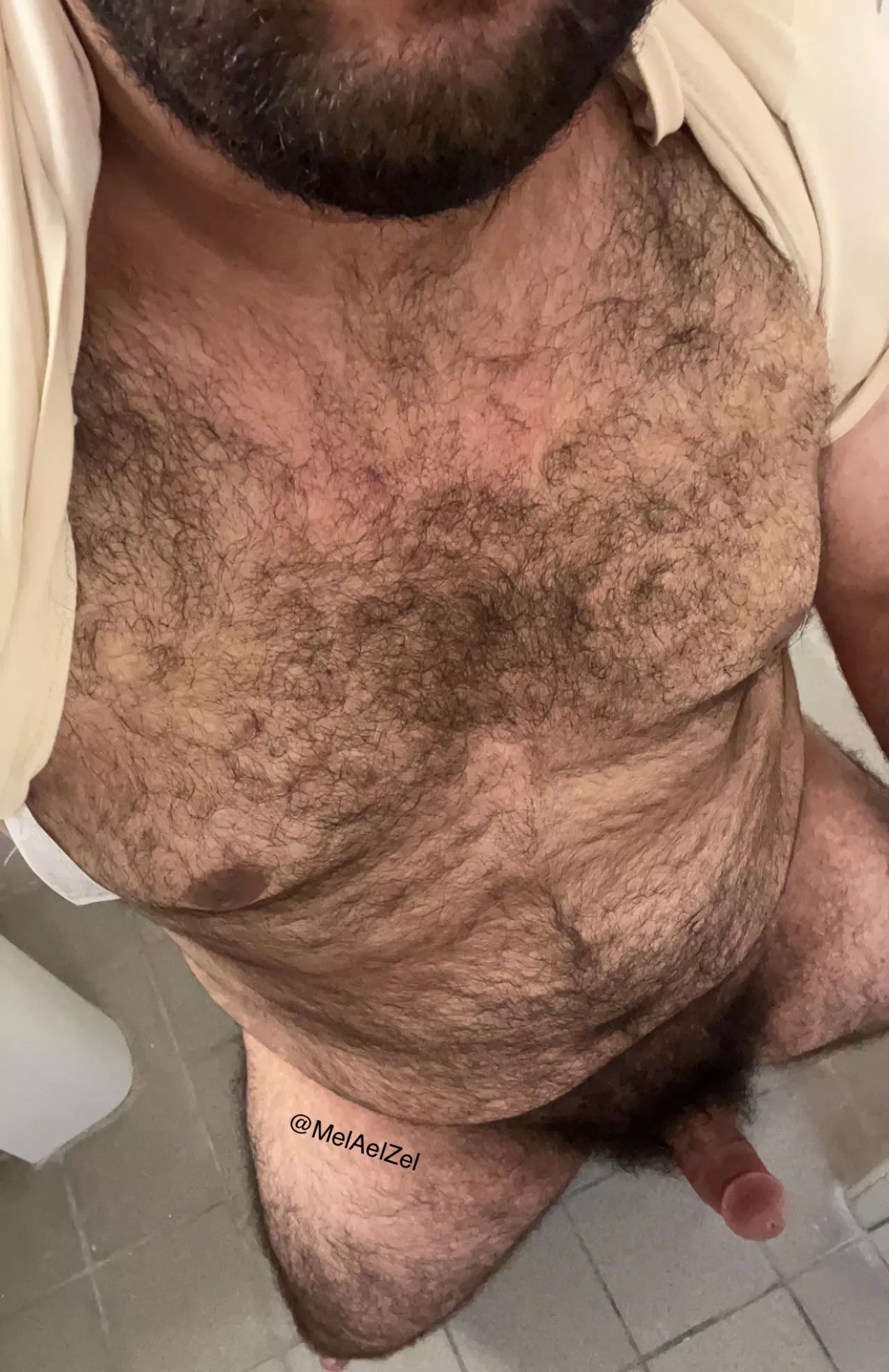 [21] Anybody likes a bottom with a body like this? posted by MelAelZel