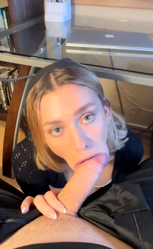 A mouth full by hallinlover