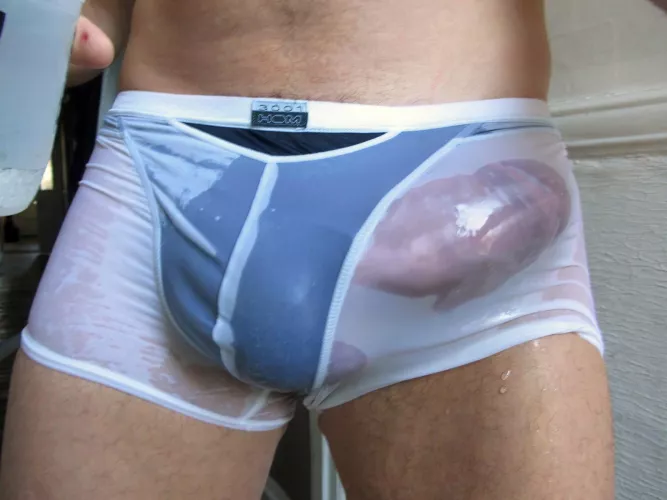 Because when I go to the beach people can't stop seeing me by codemasterzerpa