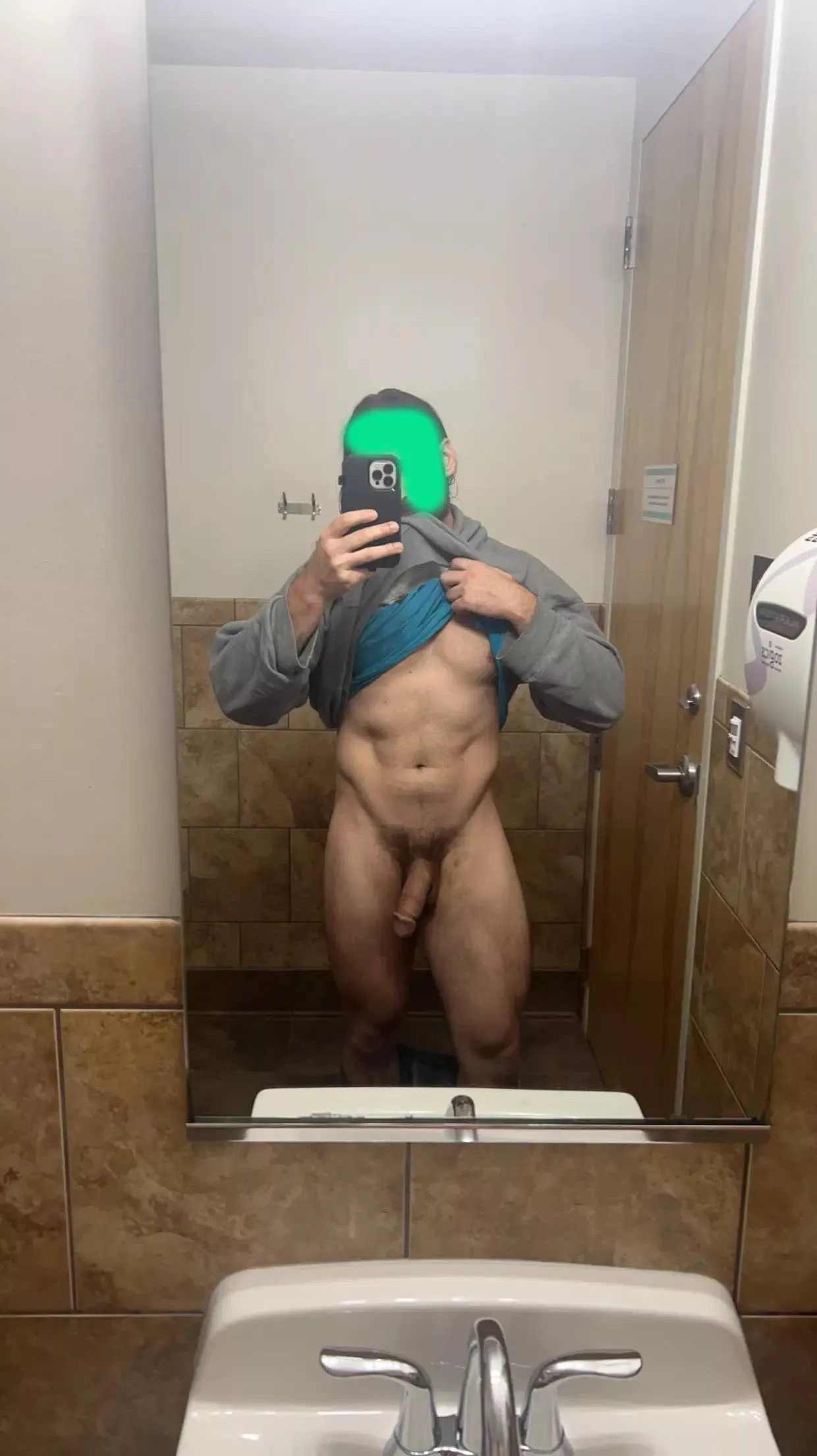 Before the preworkout kicks in (m) posted by Gold_Manager3407