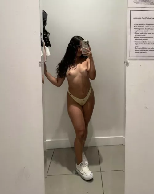 Brunette or blonde? by najkijdasa