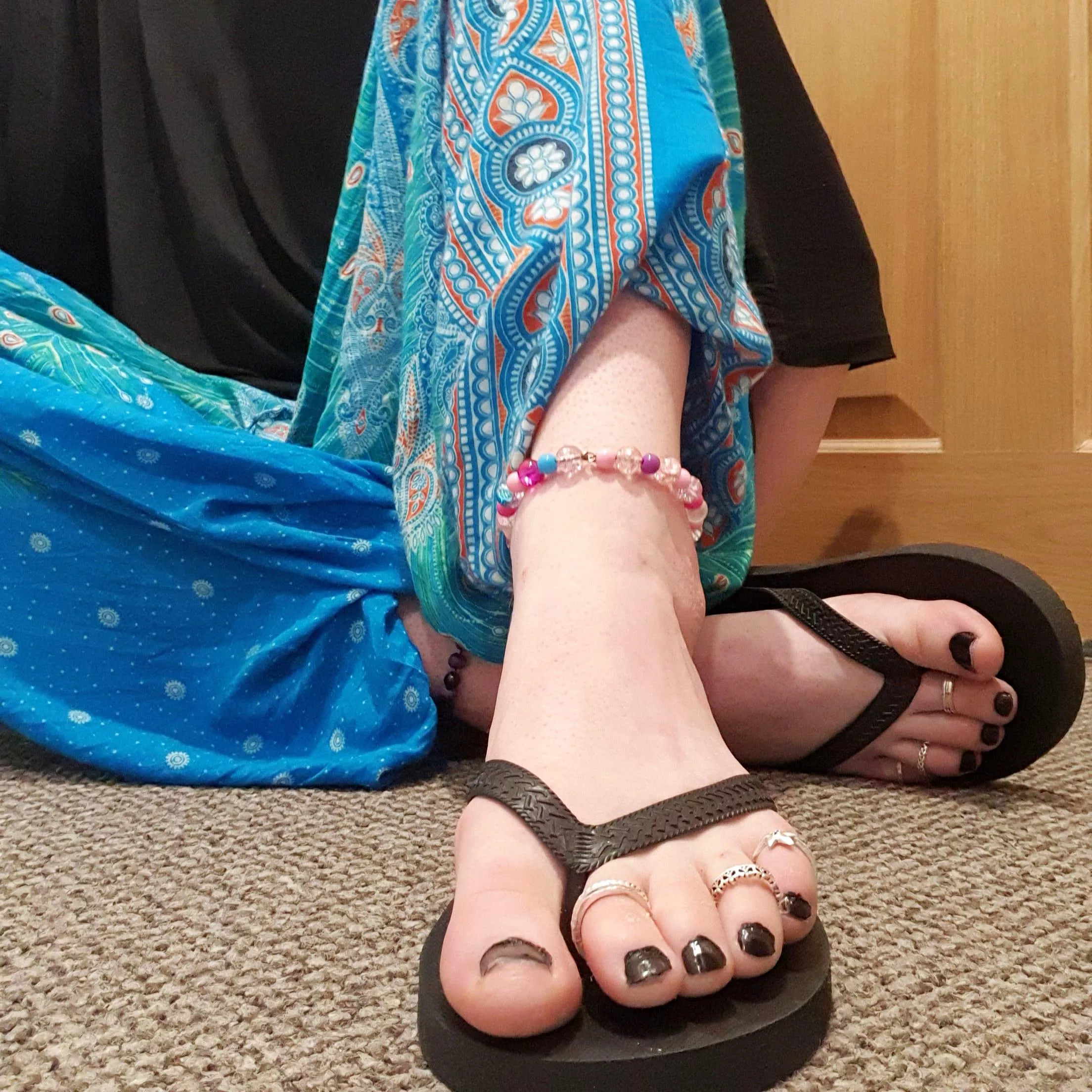 Come and suck my toe rings off for me! 😈 posted by FemboyFootPrincess
