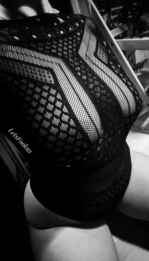 Curves like the dunes of a desert by LetsFookus