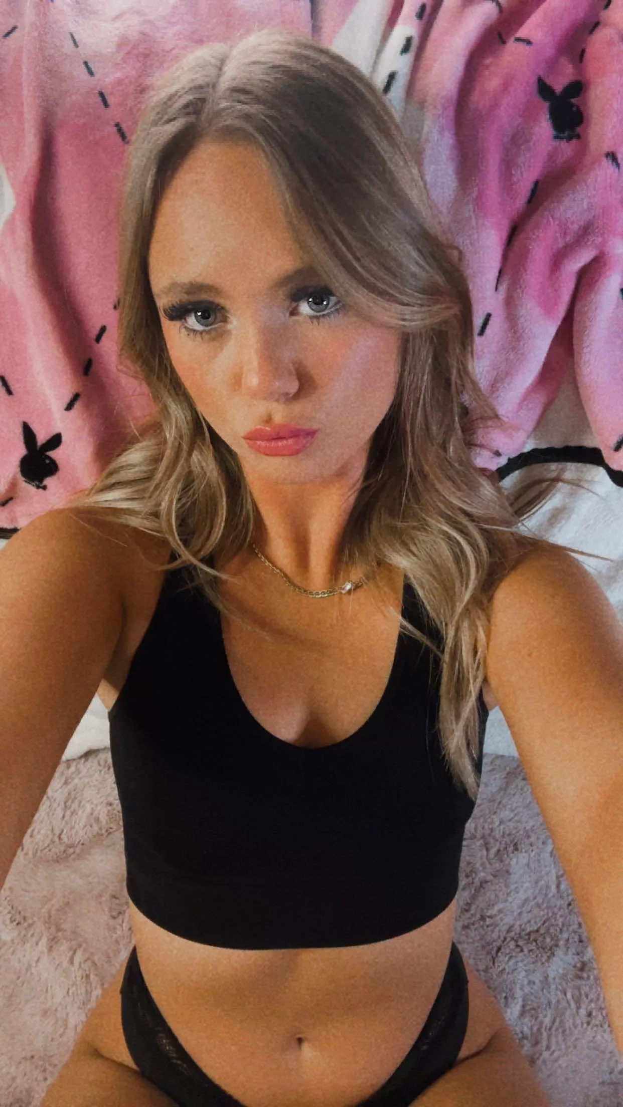 Cute little crop top posted by BlaringMarmoset