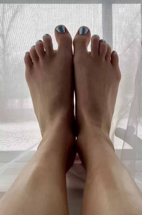 Do you like my nail color? ❄️💕 by FantasyFeetNThings