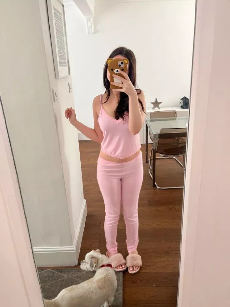 [F19]Who wants their fat white cocks sucked by a nice petite teen Latina posted by VeterinarianBest7027