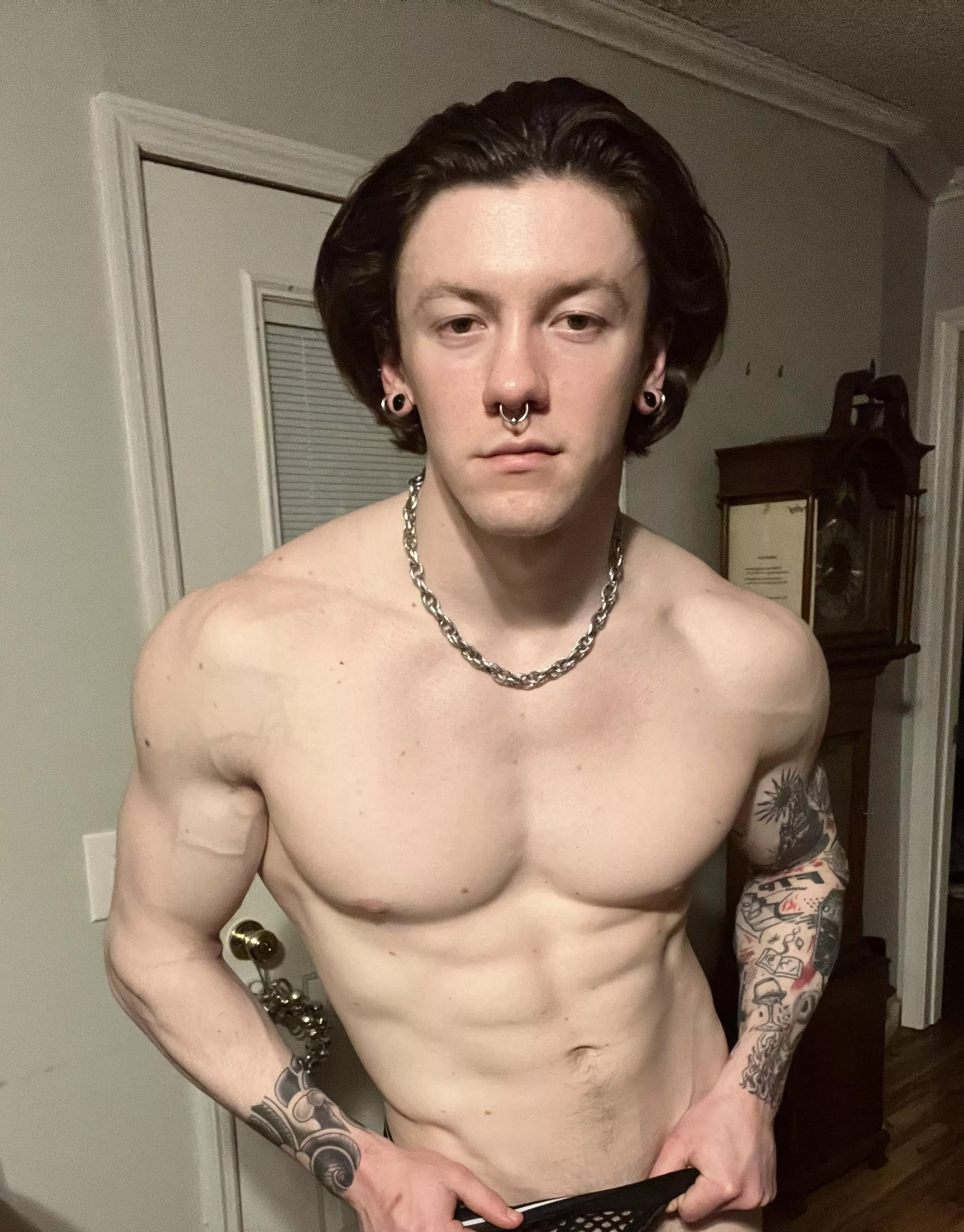 Fantasize about me 💭 posted by sadandhydrated_97