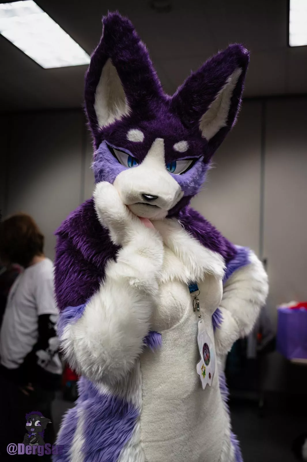 Hello there, cutie~ posted by PreyingShark