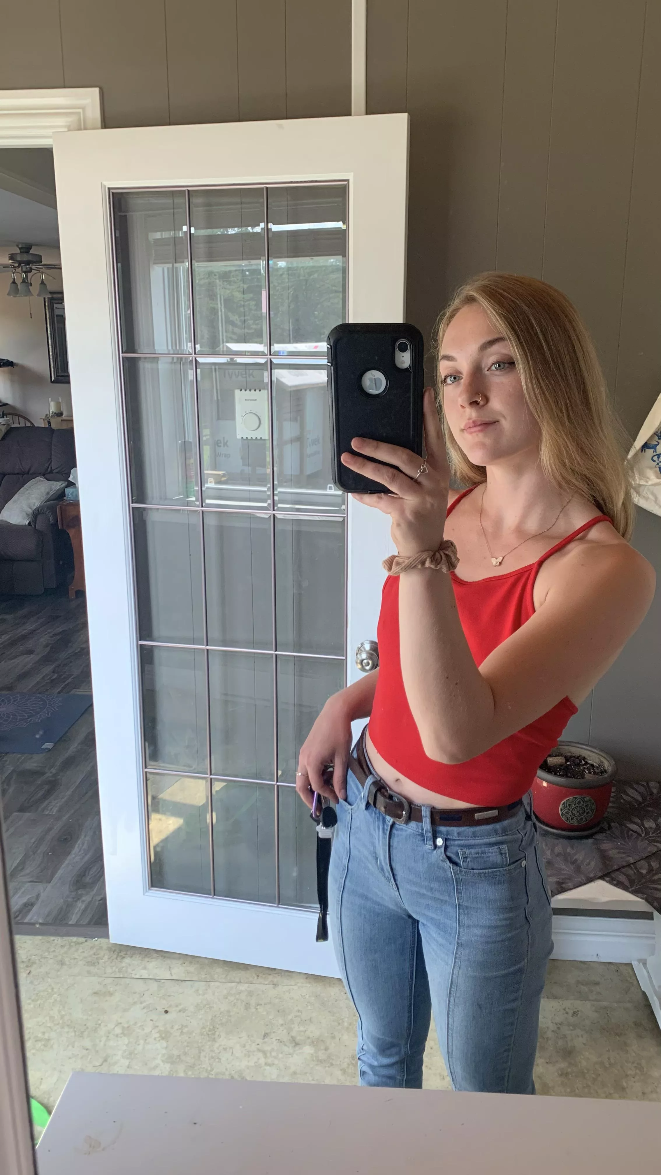 I always try to look good with jeans posted by Eloise_ML