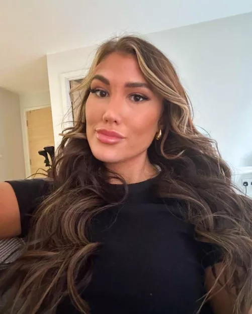 I'm 19 and 6'6. Would you consider me sexy? by Gold_Peoniesa