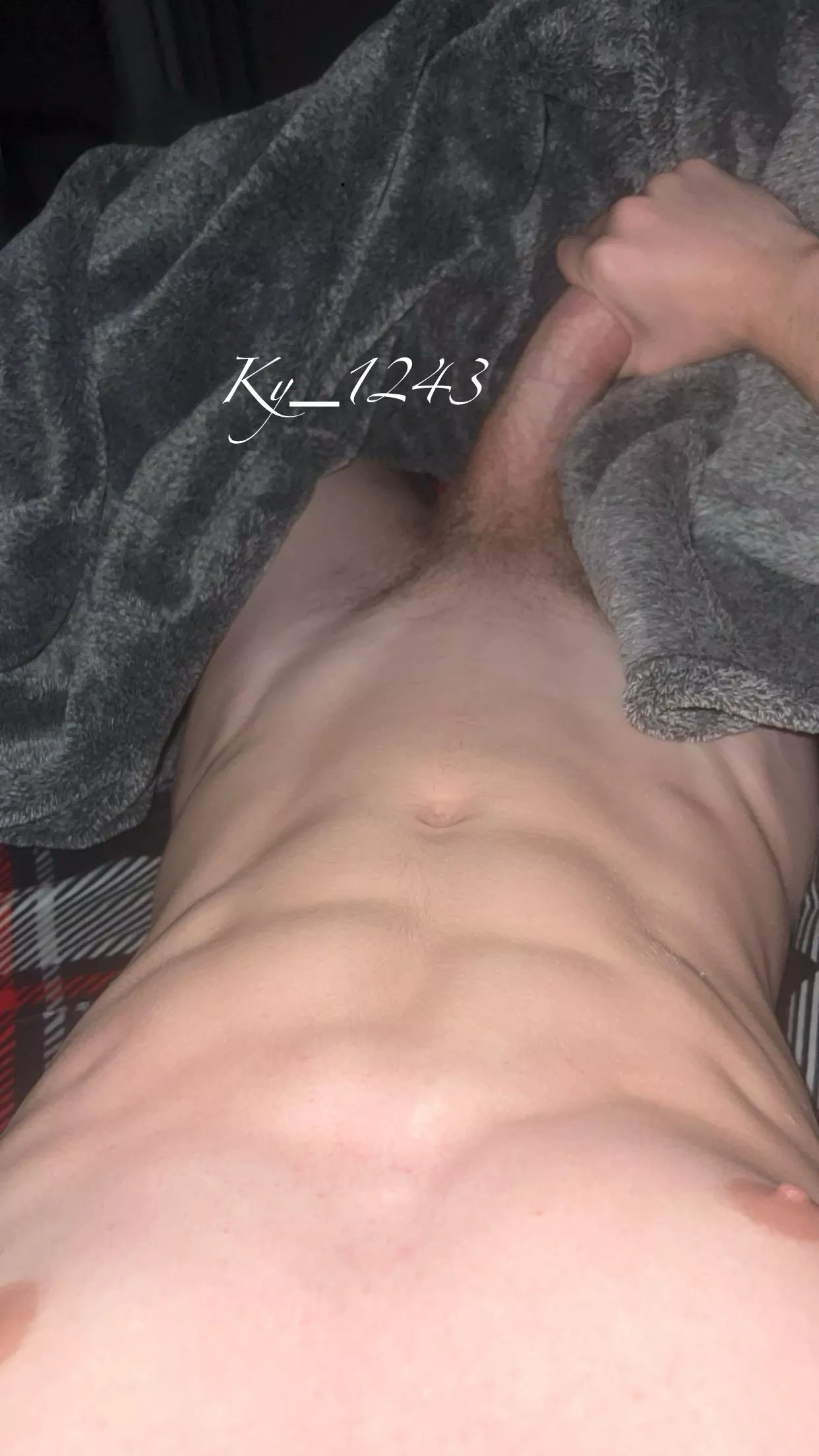 I’m horny 🍆 posted by Expensive_Artist_402