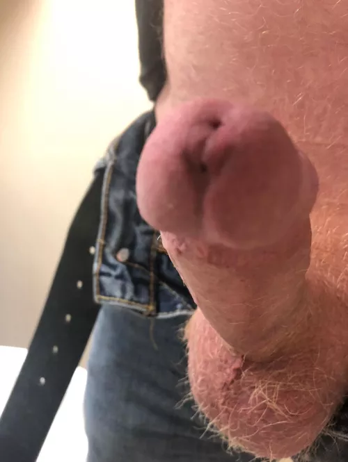 It’s pointing at you😈 by Intelligent_Tone233