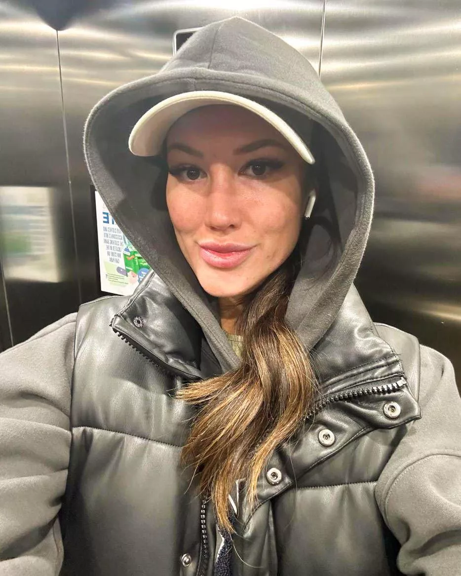 IUTR posted by Gold_Peoniesa