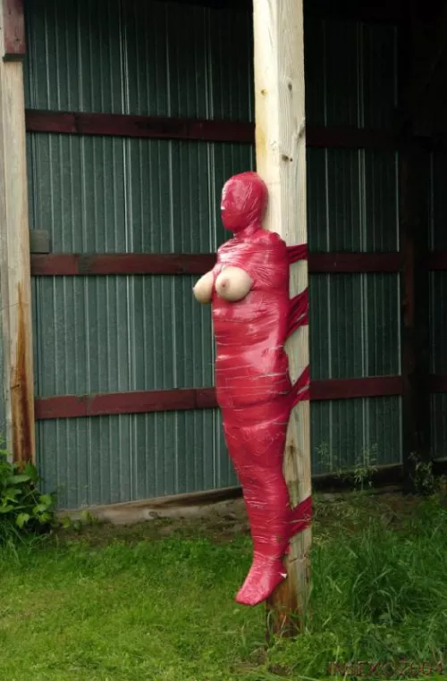 Just Hanging Around by Bonding_Enthusiast