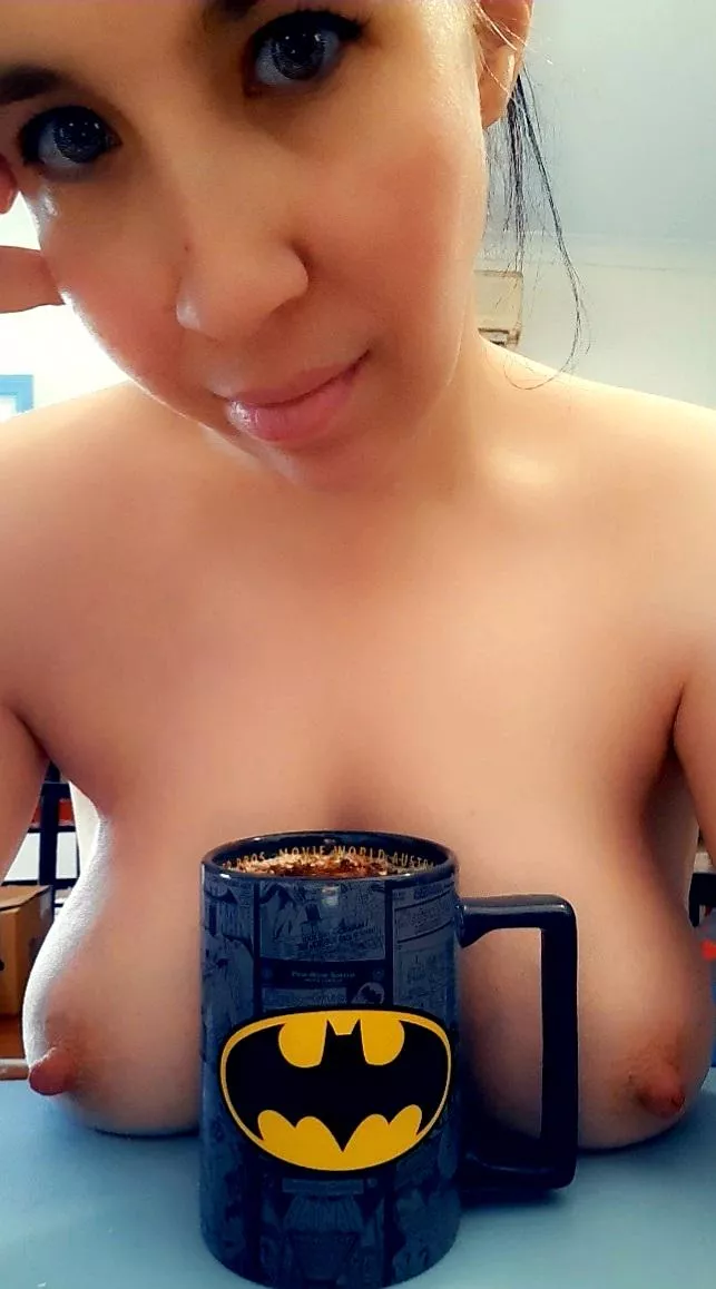 Little tired today so just resting on my desk 😉 posted by Aussiemilf2046