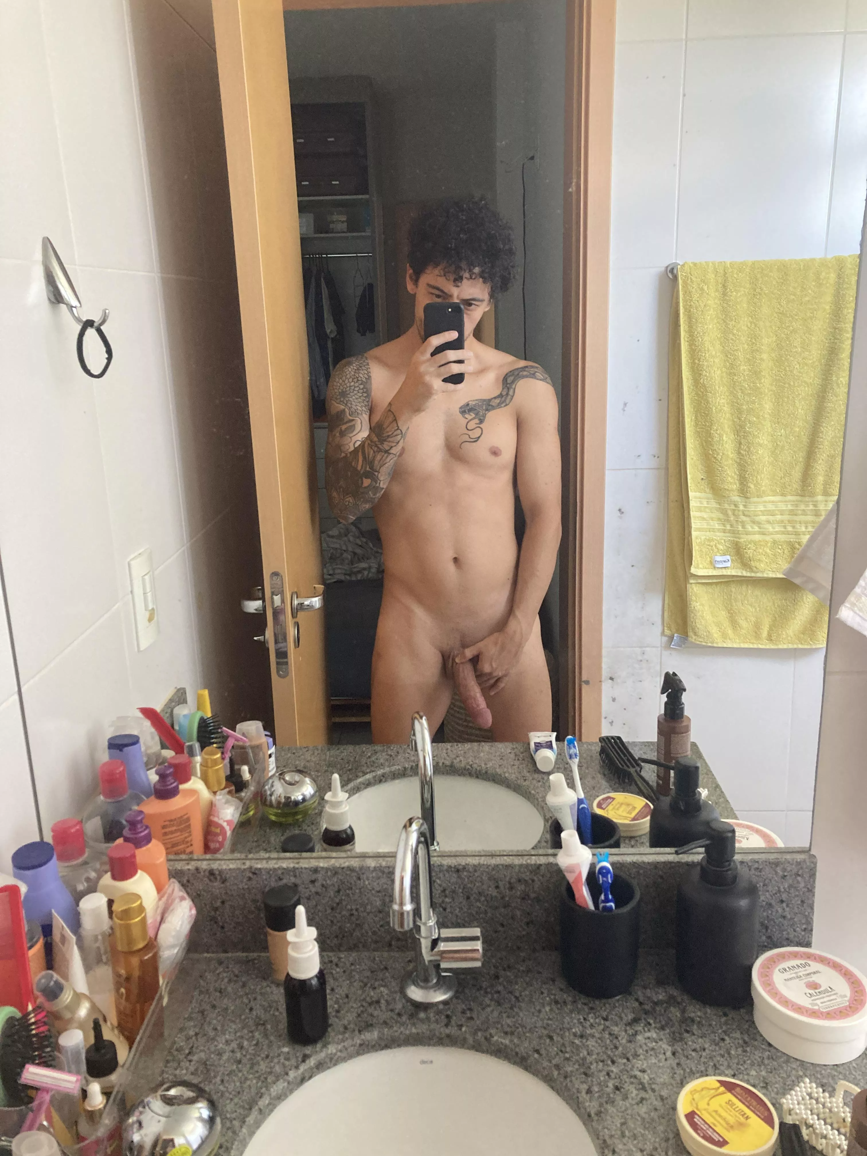 Mirro selfie! Just want some dm fun posted by liketoshow89