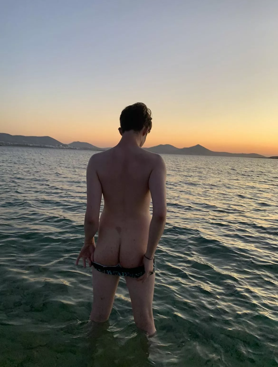 moon and sunset 😜 posted by whoreonworlds