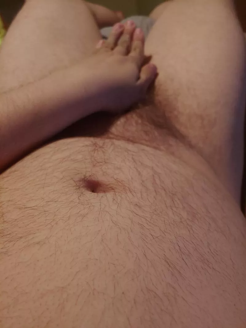 Not sure if I qualify to be here, but hi! (26) posted by creative-heart