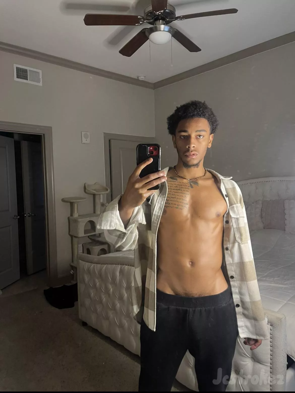 Oil me up. posted by Jaycee42000