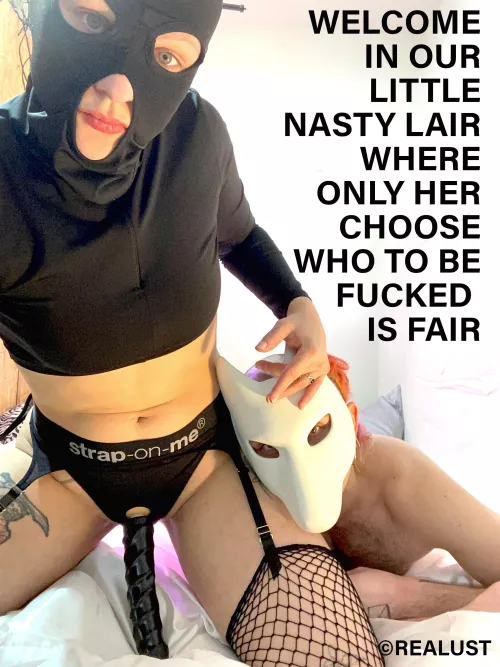 Only lucky ones feel the pulses of these hips by realust