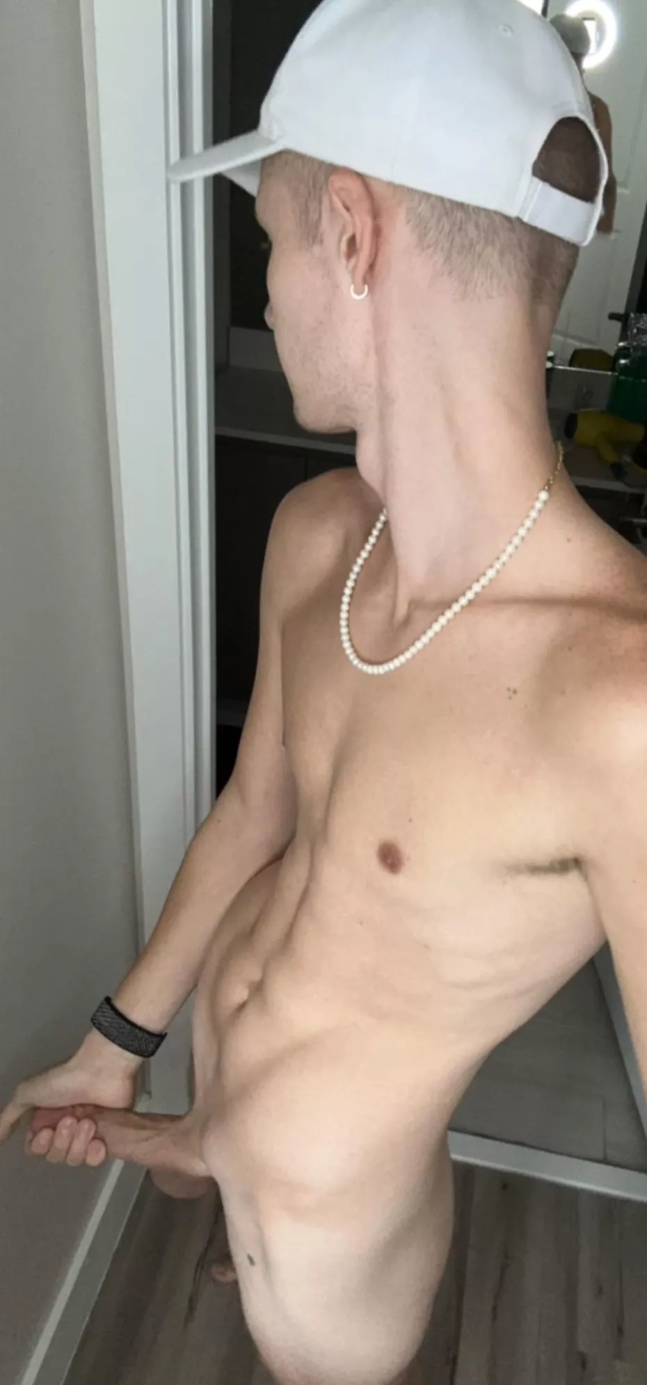 *pearl necklace joke* posted by casparlee1963