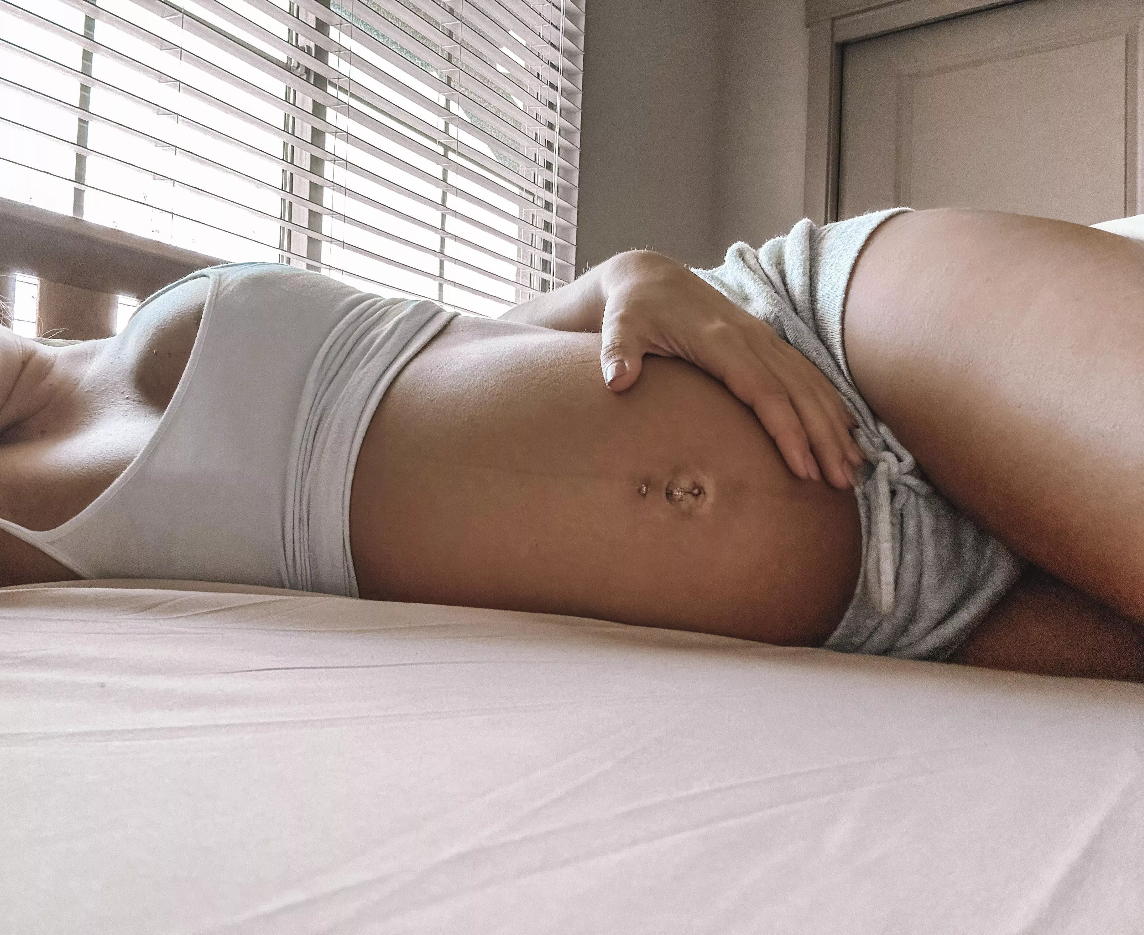 Pregnant belly posted by southernbrunette98