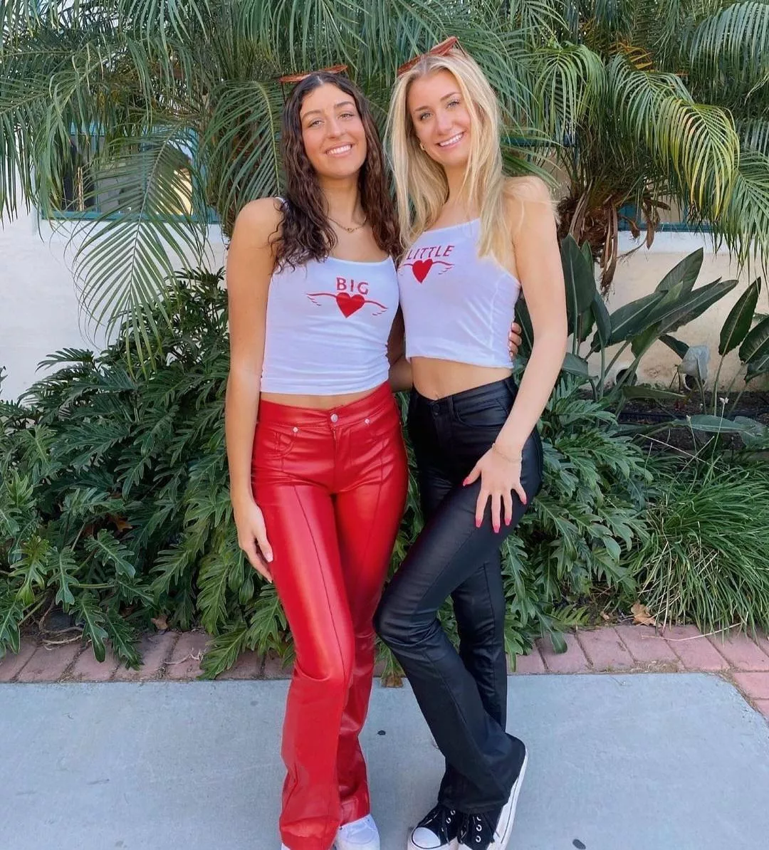 Red or Black posted by hornynj