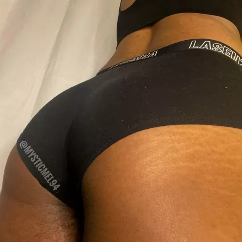 [selling] [Canada] these panties make my 🍑 look so cute but they'd look better wrapped around your 🍆 [pty] by mysticmel94