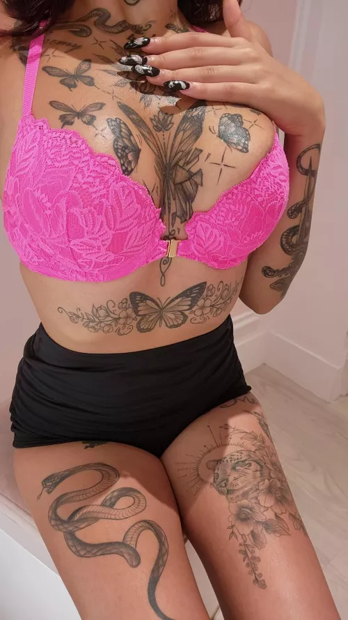 The slim thick latinas take dick the best.. by Shadow_Queenu