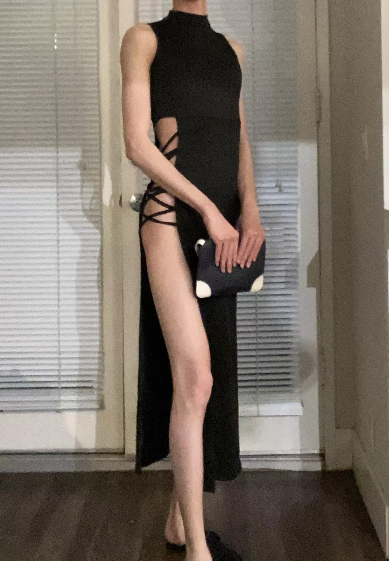 This dress should fit my physique well posted by EntertainerFew403