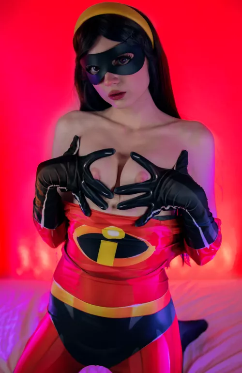 Violet Parr [The Incredibles] (Ave Ria) by MereOasis