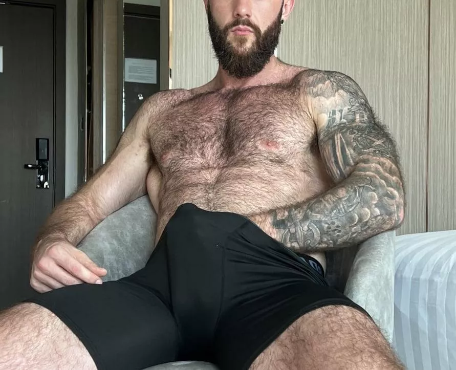 What’s the first thought that comes to your mind?,be truthful.. [30] posted by bwarren106