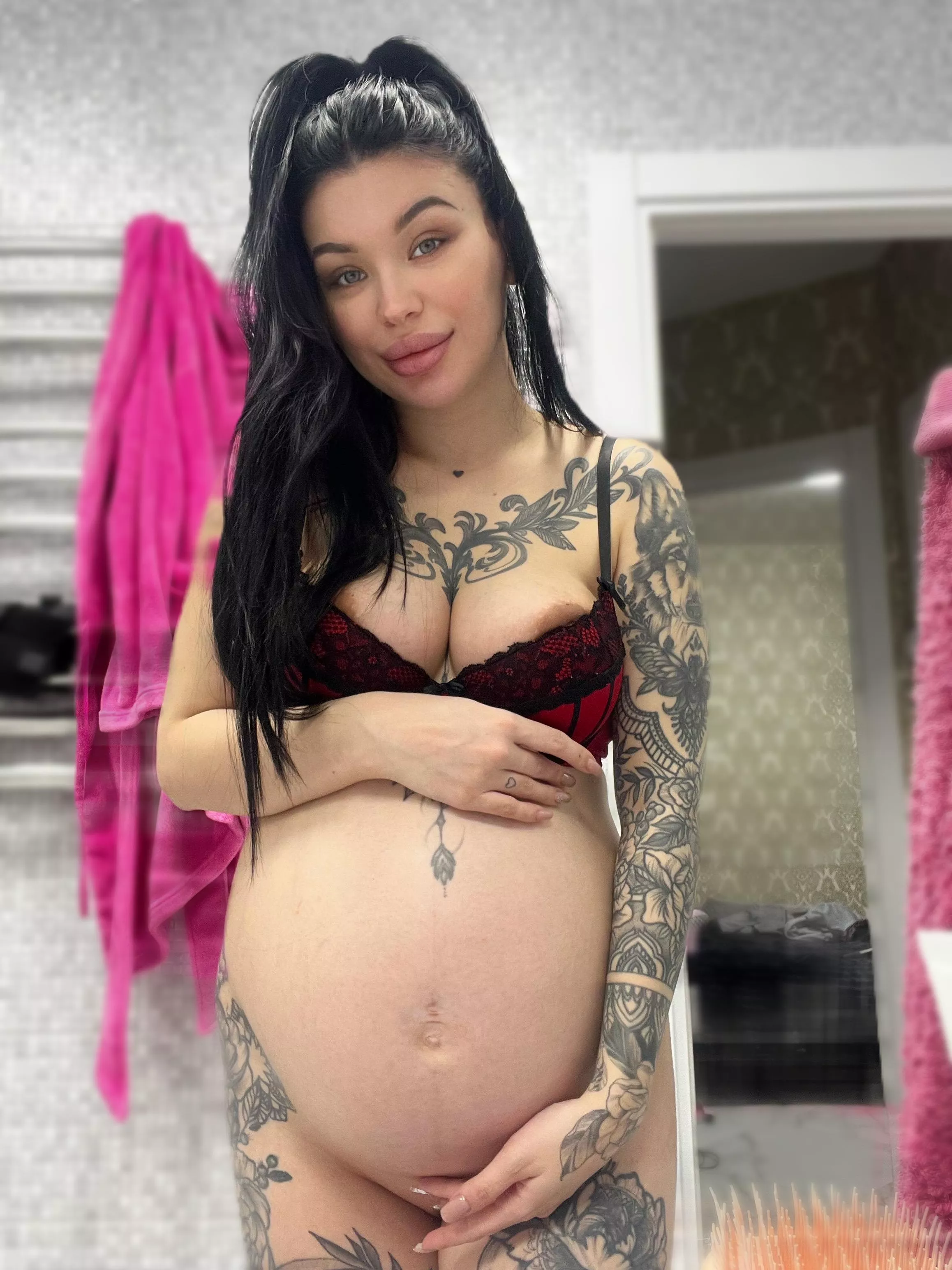 Woke up so horny... Can I ride u? posted by MarshmallowBabee