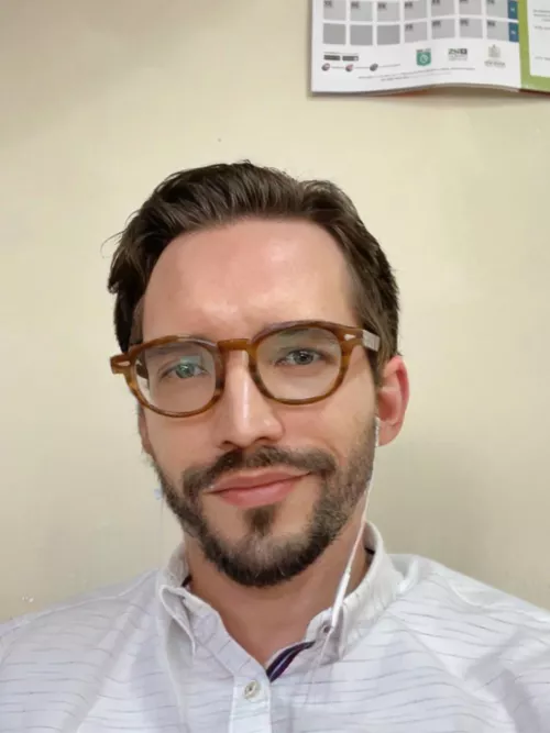 Working by EstimateCautios3316