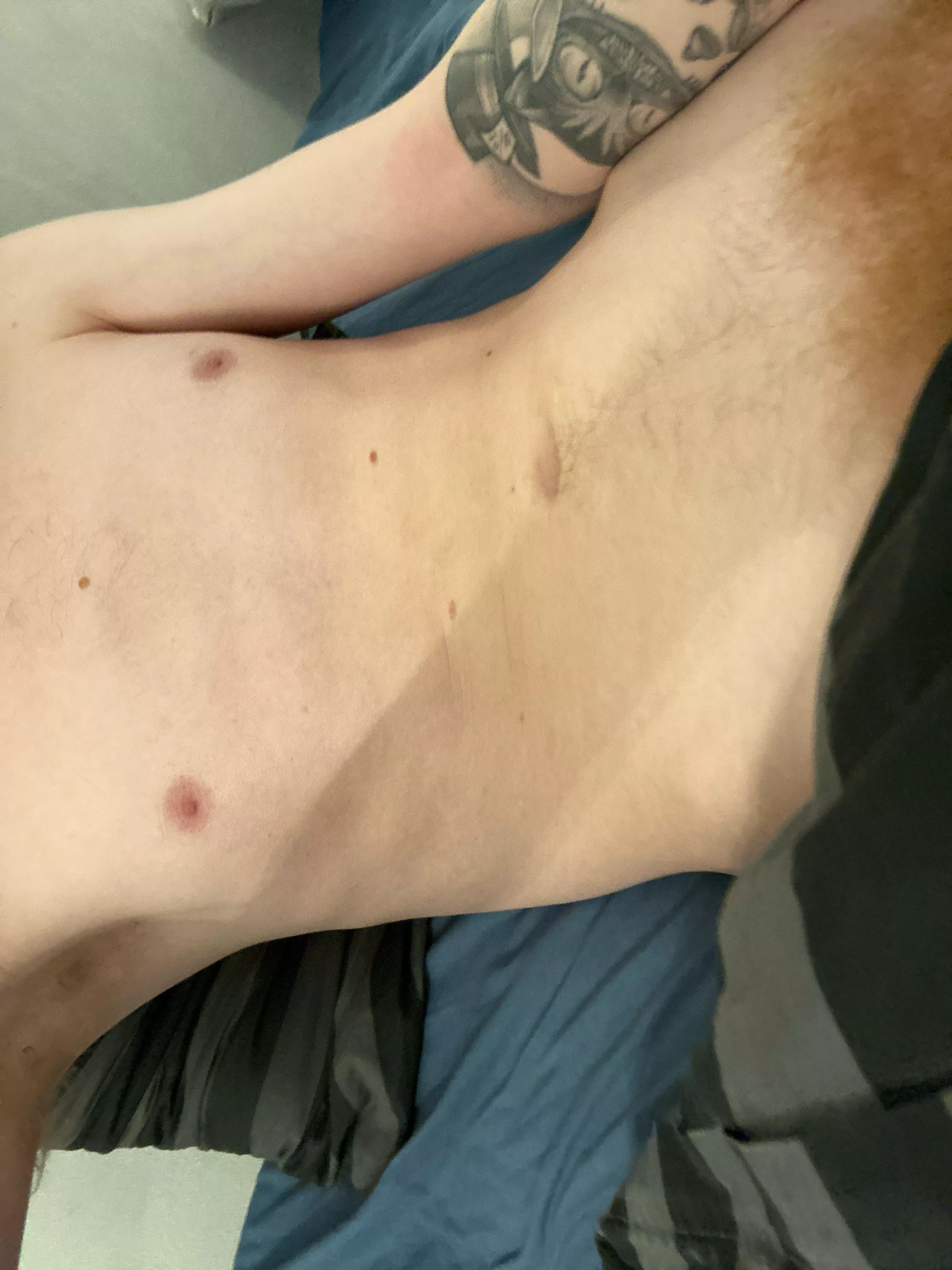 23 m hung. Anyone wanna compare cock. Loser has to cum for winner on vc. Add gboy1010 posted by gboi100110