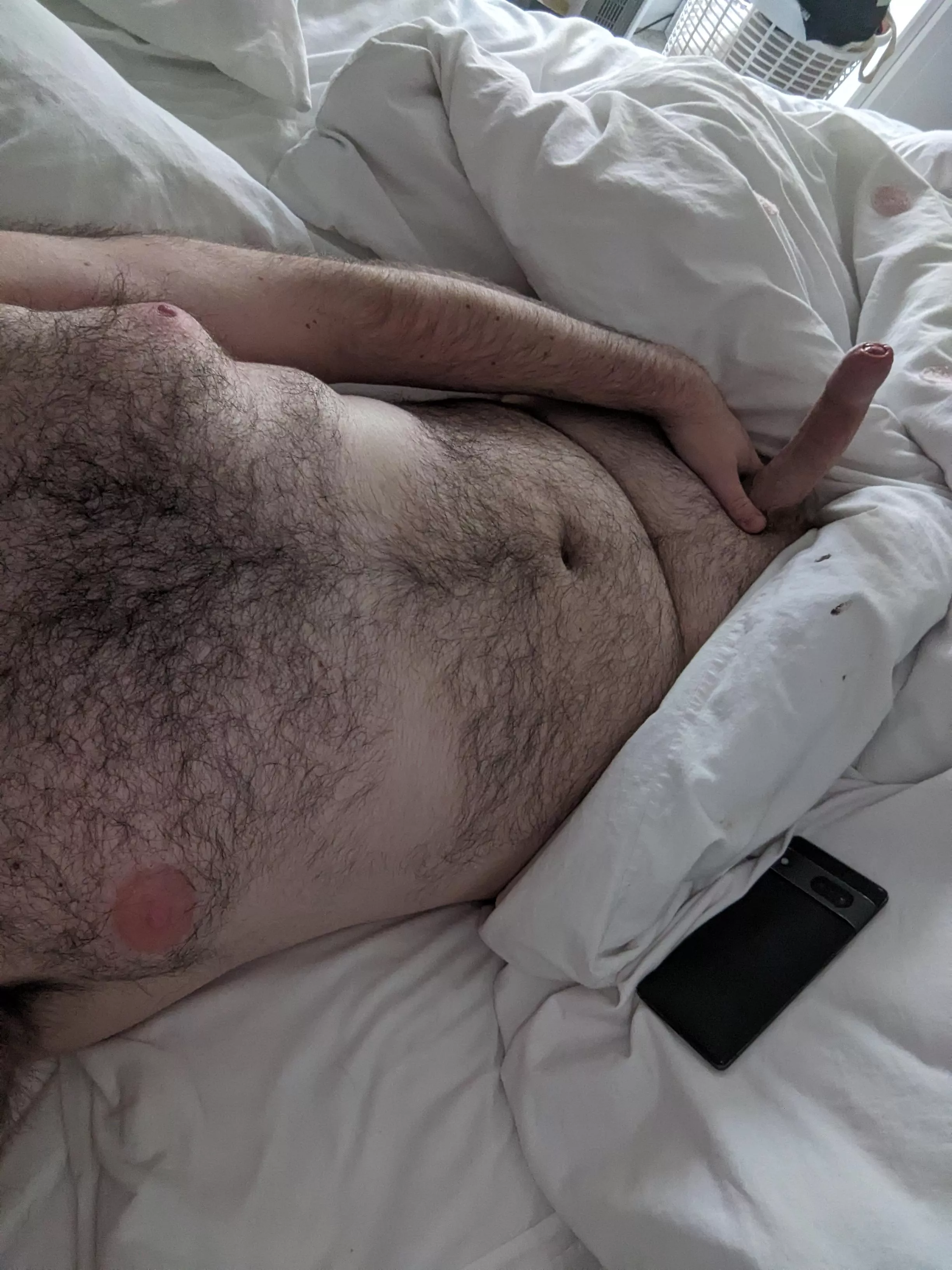 24 hairy Vers lad UK snap hugecumshota got throbbing morning wood, need some kinky guys to cum with, face and long vids preffered posted by Hoothoot_10
