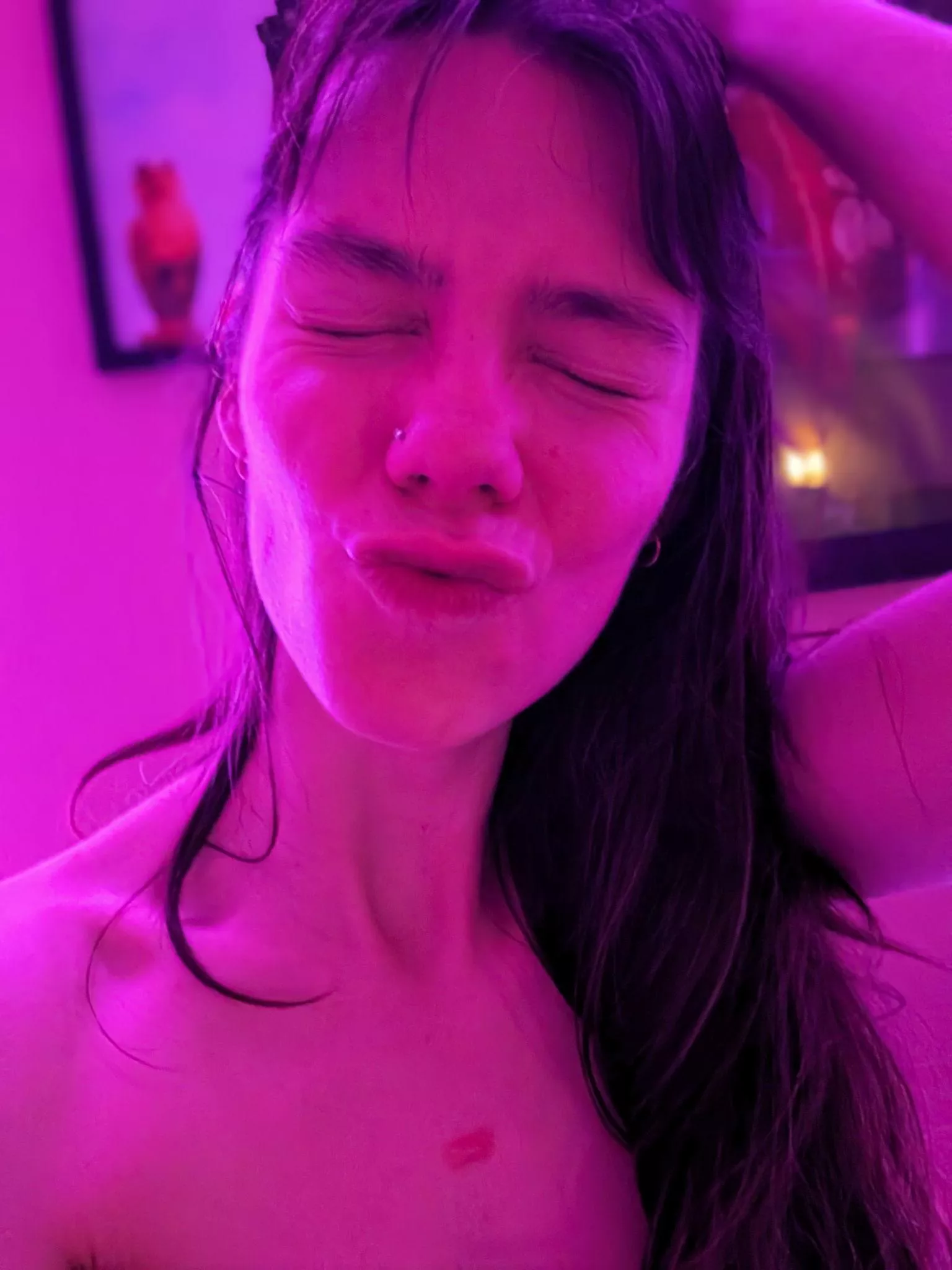 A tender moment before slipping away into Dreamland. 😴💭🥧 [GFE][PTY] posted by xobondaixo