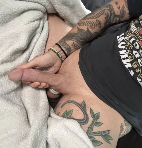 can i convince you to stay in bed with me? by somberantiquities