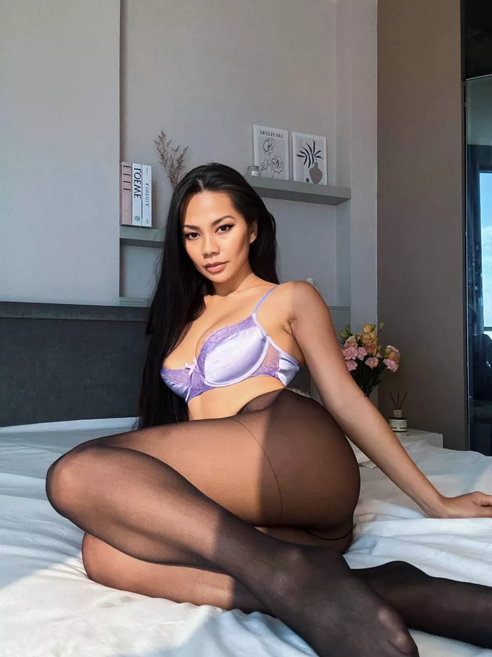 Come lay beside me posted by ValanorValar