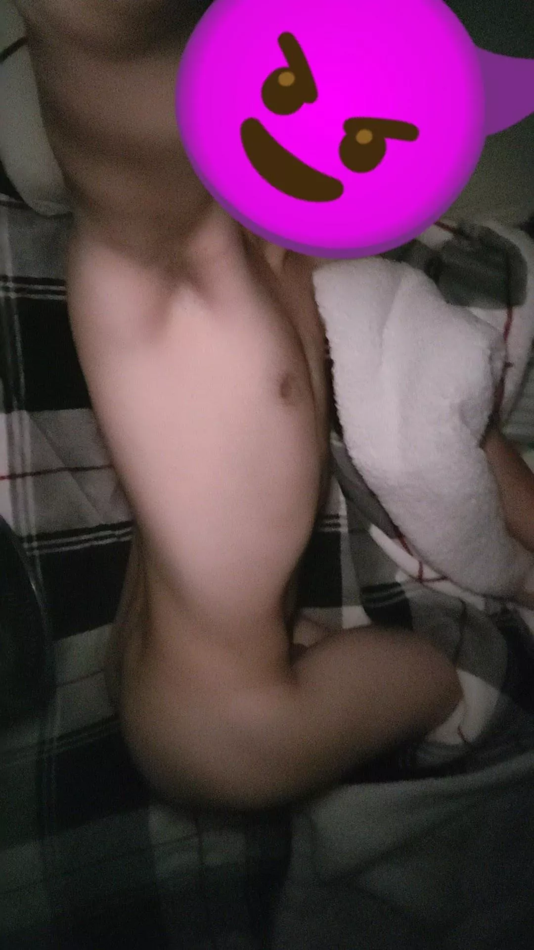 Cozy but exposed 🤷 posted by LuciferTheRed