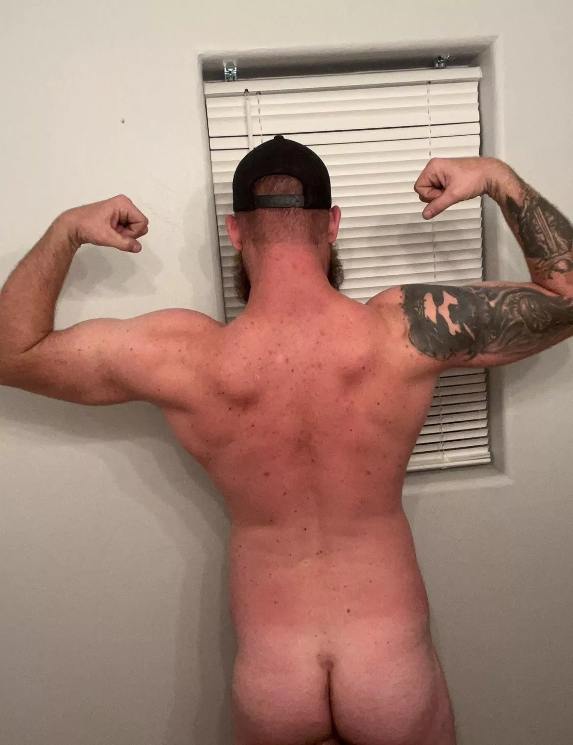 Dad booty[35] posted by Weak_Material399