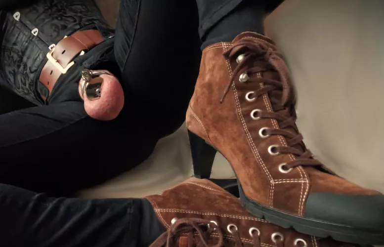 Don´t forget the heels when you´re locked by Wonderful_Maybe_5146