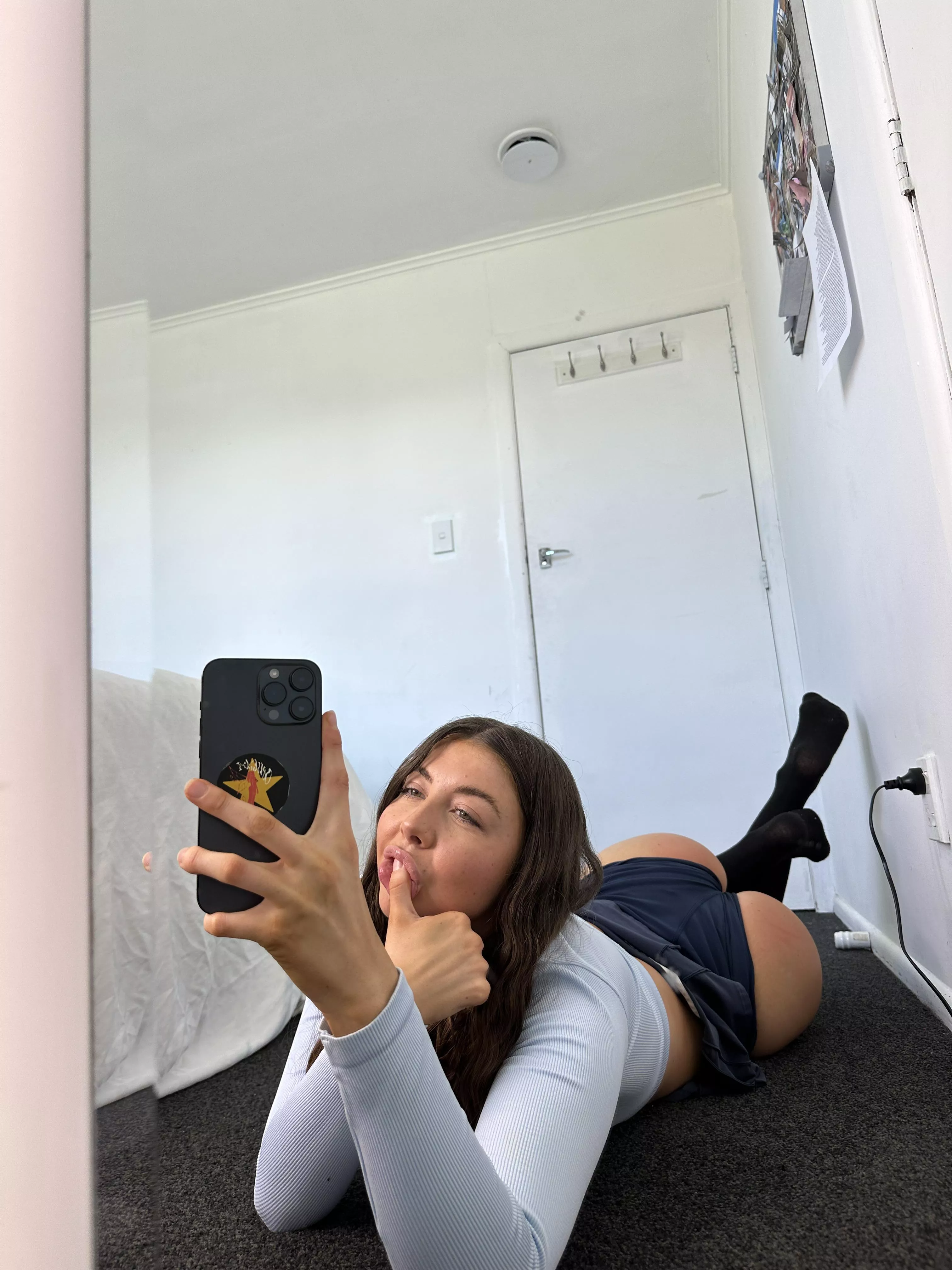 F18 Schoolgirl ready for a cam session posted by Inevitable-Orchid335