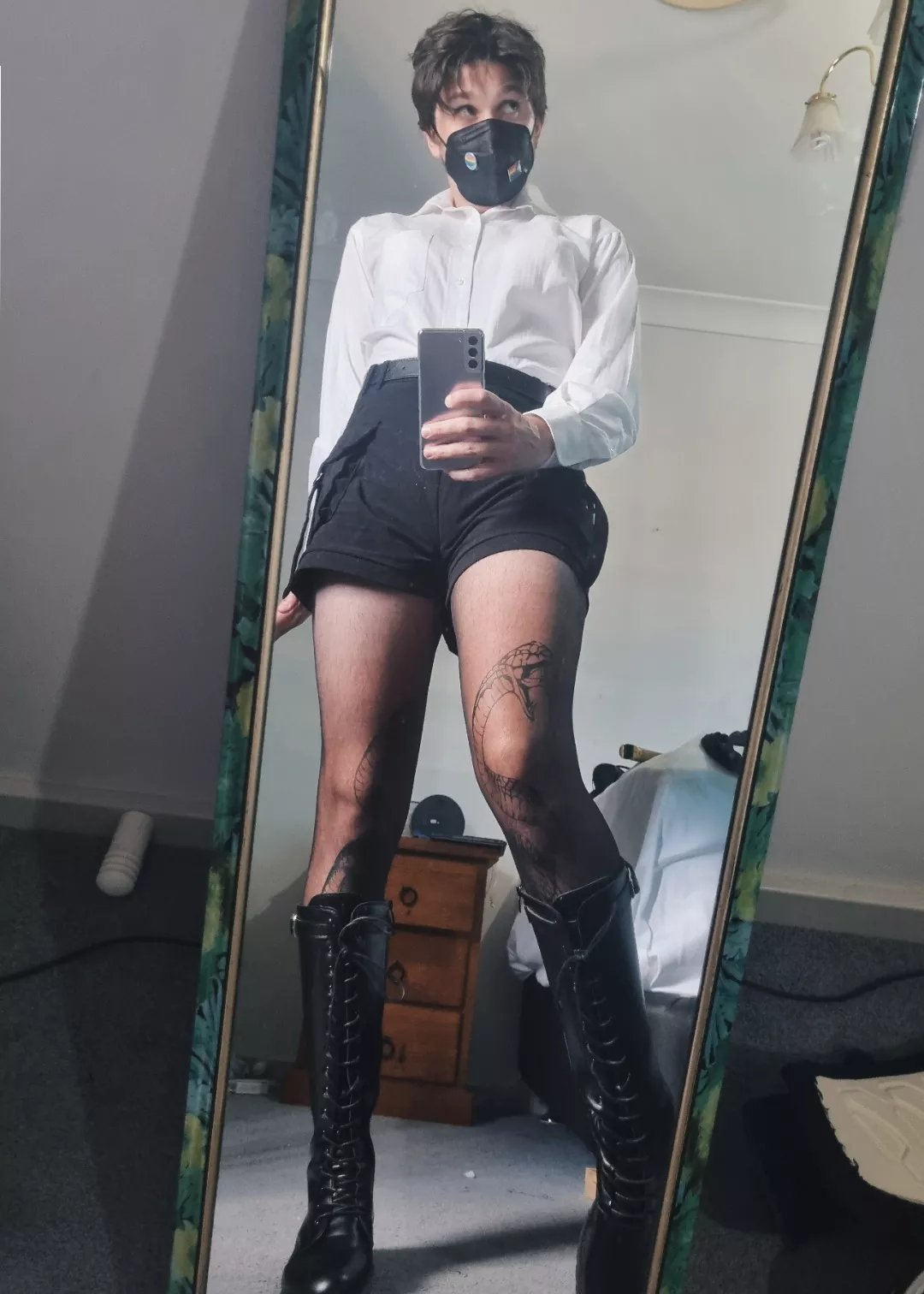 felt cute in this pic 🤭 posted by AM901