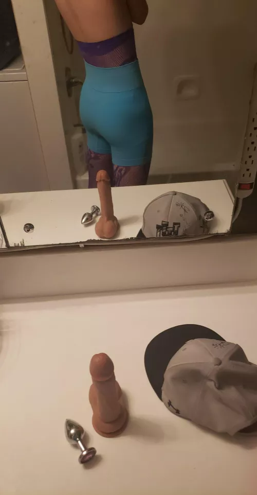 First post here :) by sufficientlygay200