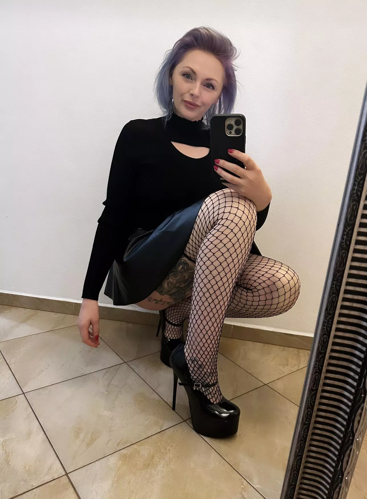 Fishnets always make me feel so hot posted by theinkedsiren1