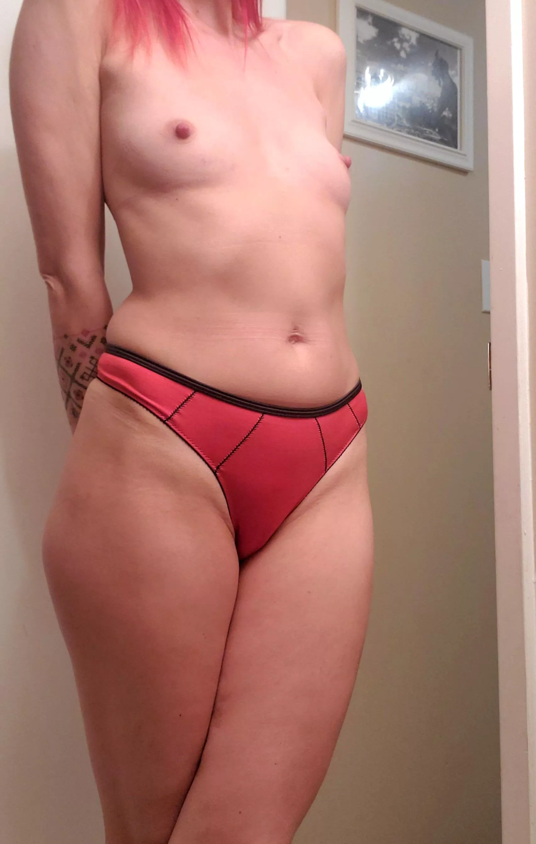 Free the nipples! posted by popruzhinka