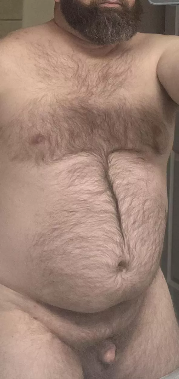 Hairy man bod, 37 m, 283, 6’ posted by DadbodBaldBeard