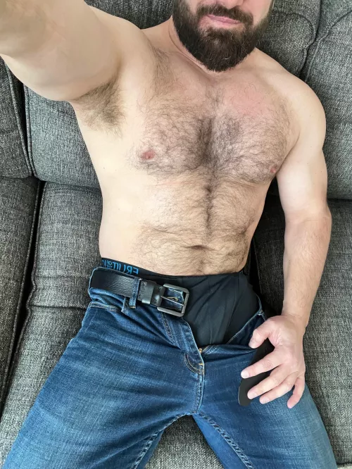 Have to use your imagination today 😏 by Hunghero116